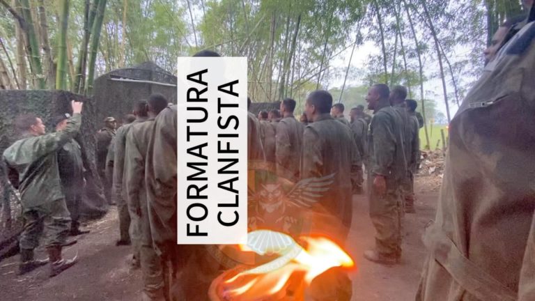 Cerimonial Clanfista- Fuzileiros Navais

A “reservada” formatura dos novos Clanf...