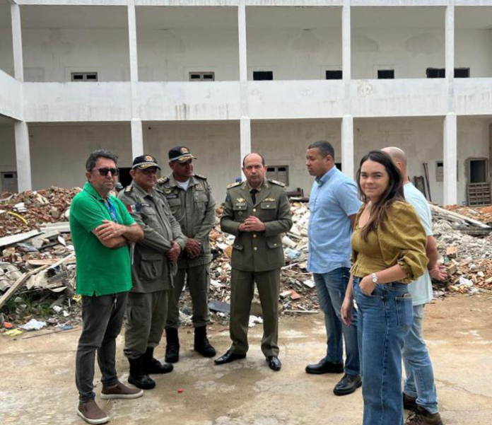 Comandante-geral da PMAL visita obras de reforma do Quartel Geral