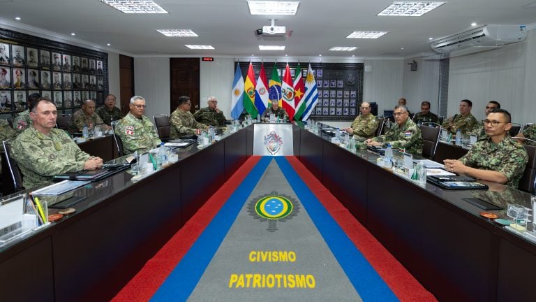 Exército Brasileiro Sedia Encontro Histórico com Líderes Militares Sul-Americanos