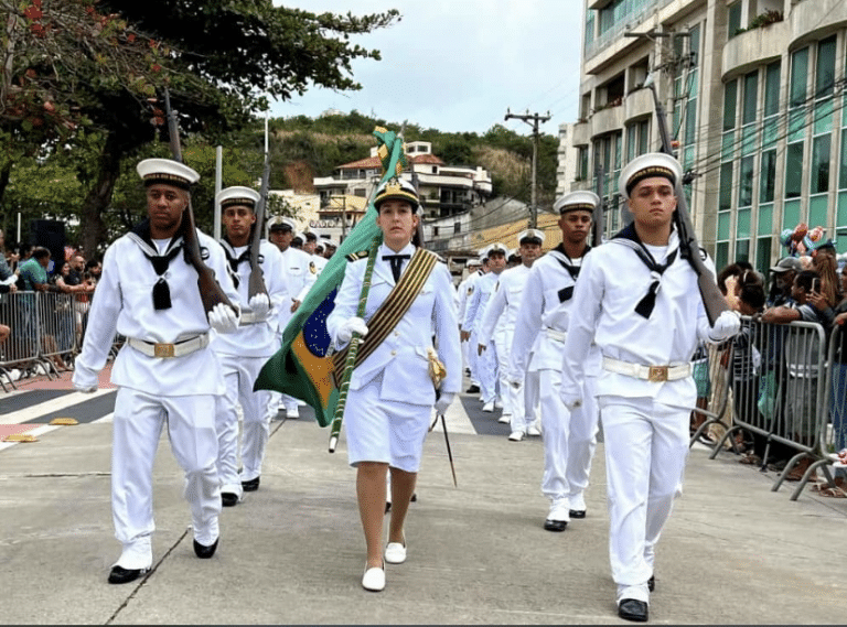 Macaé em Festa: A Marinha Realça o Brilho do 210º Aniversário da Cidade