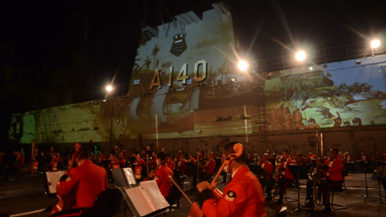 Navio Aeródromo Multipropósito Atlântico: Uma Noite de História e Cultura em Belém