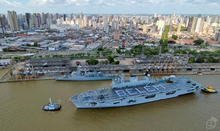Navio-Aeródromo ‘Atlântico’: A Joia da Marinha Brasileira Conquista Belém