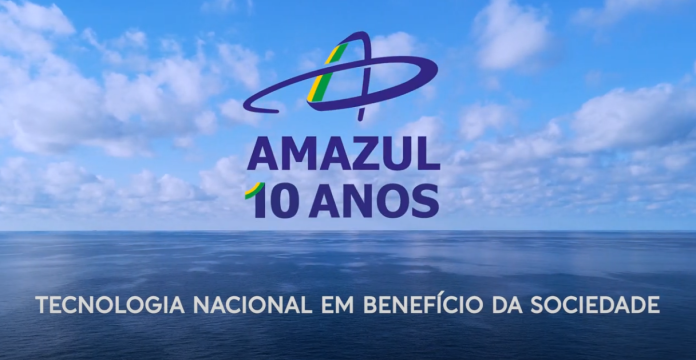 amazul 10 anos