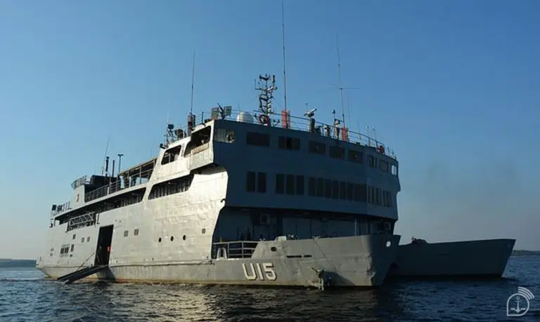 Marinha leva saúde e cidadania com os “Navios da Esperança” no Amazonas