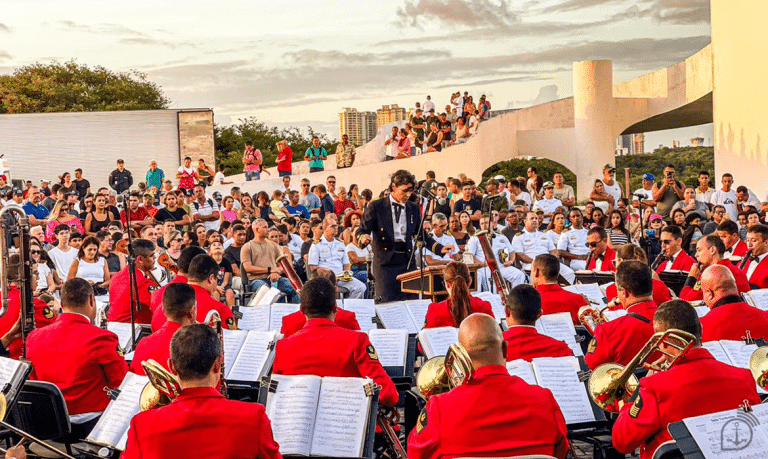 Marinha do Brasil Encanta em Turnê Musical pelo País