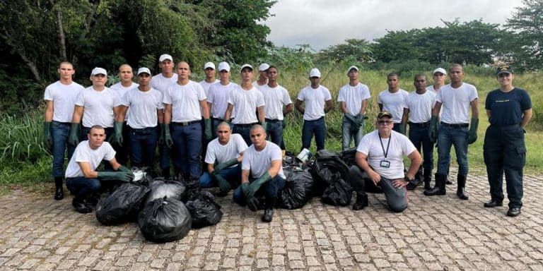 Unidos por um Planeta Mais Limpo: Ação Inspiradora da Marinha em Natal