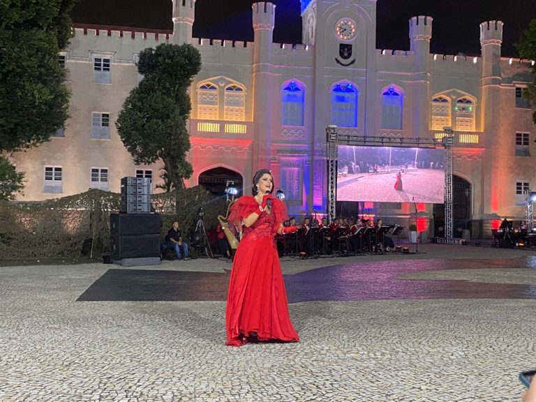 Emilinha Borba: A Eterna Rainha do Rádio é Homenageada aos 100 Anos