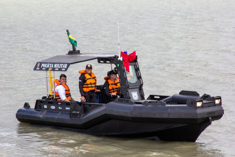 Polícia Militar do Maranhão recebe embarcação DGS 680 RAPTOR