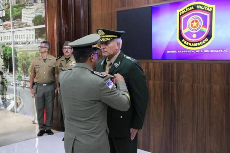 Honra e Mérito: General Vasconcellos é Celebrado em Pernambuco