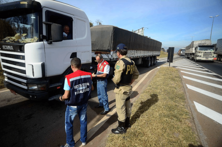 Roubos de cargas colocam em risco a cadeia de suprimentos no Brasil