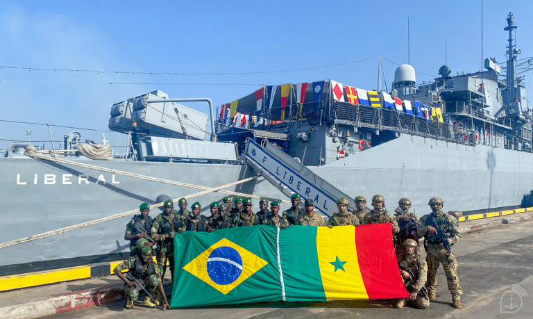 Marinha Reforça Laços Diplomáticos no porto de Dacar, no Senegal