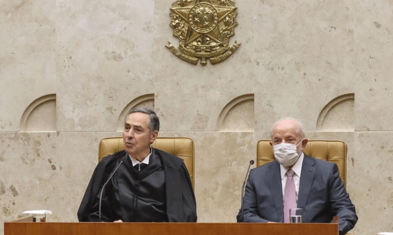 Barroso afirma em posse que Forças Armadas não sucumbiram ao golpismo