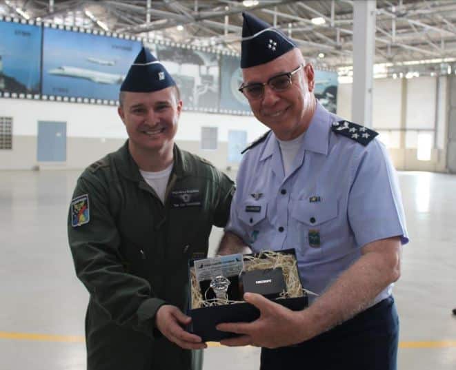 Comandante da Aeronáutica é Honrado com Prestigioso Título da Ordem do Condor