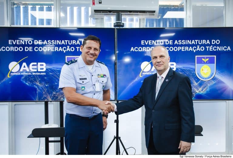 FAB e Agência Espacial Brasileira: Uma Parceria Estelar para o Futuro Acadêmico