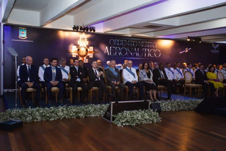 Do 14-Bis ao Espaço: A Celebração do Dia do Aviador e da Força Aérea Brasileira
