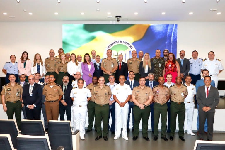 Visitando o GSI/PR: Estudantes de Cibersegurança da ESG Conhecem os Bastidores da Defesa Cibernética