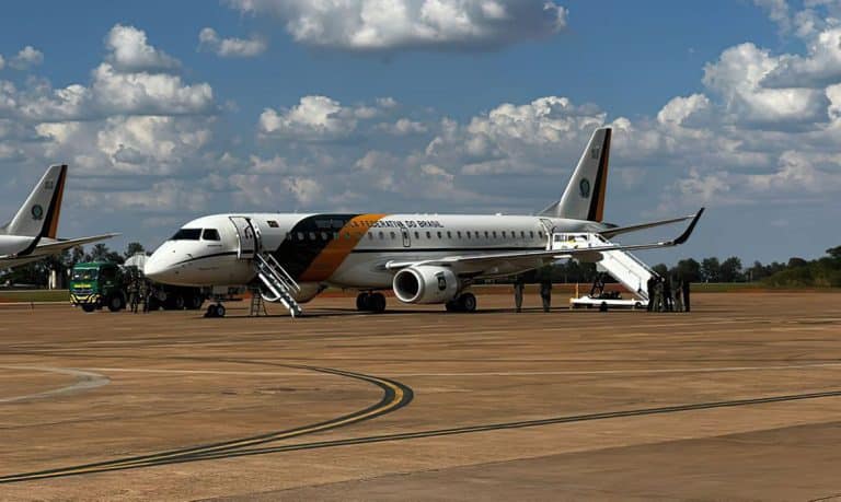 Missão de Resgate: Avião Presidencial a Caminho de Gaza