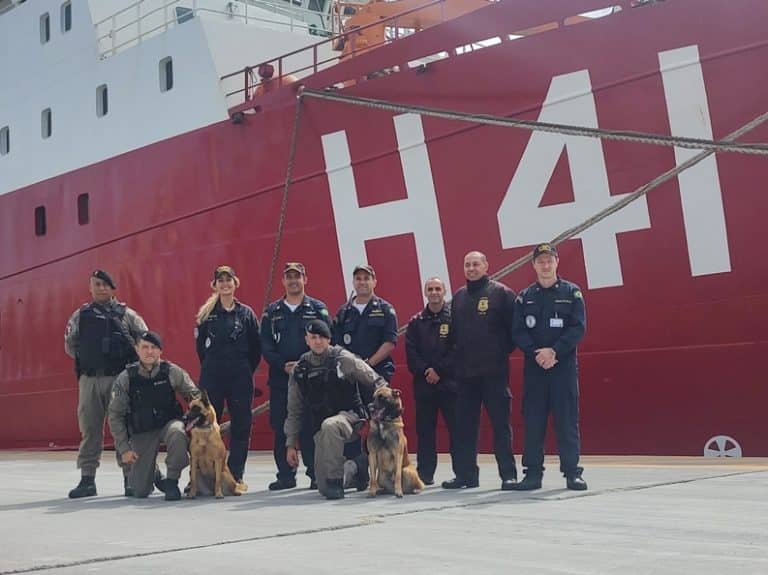 Segurança Reforçada: Navios do 5º Distrito Naval Passam por Rigorosa Inspeção Antes de Missão Internacional