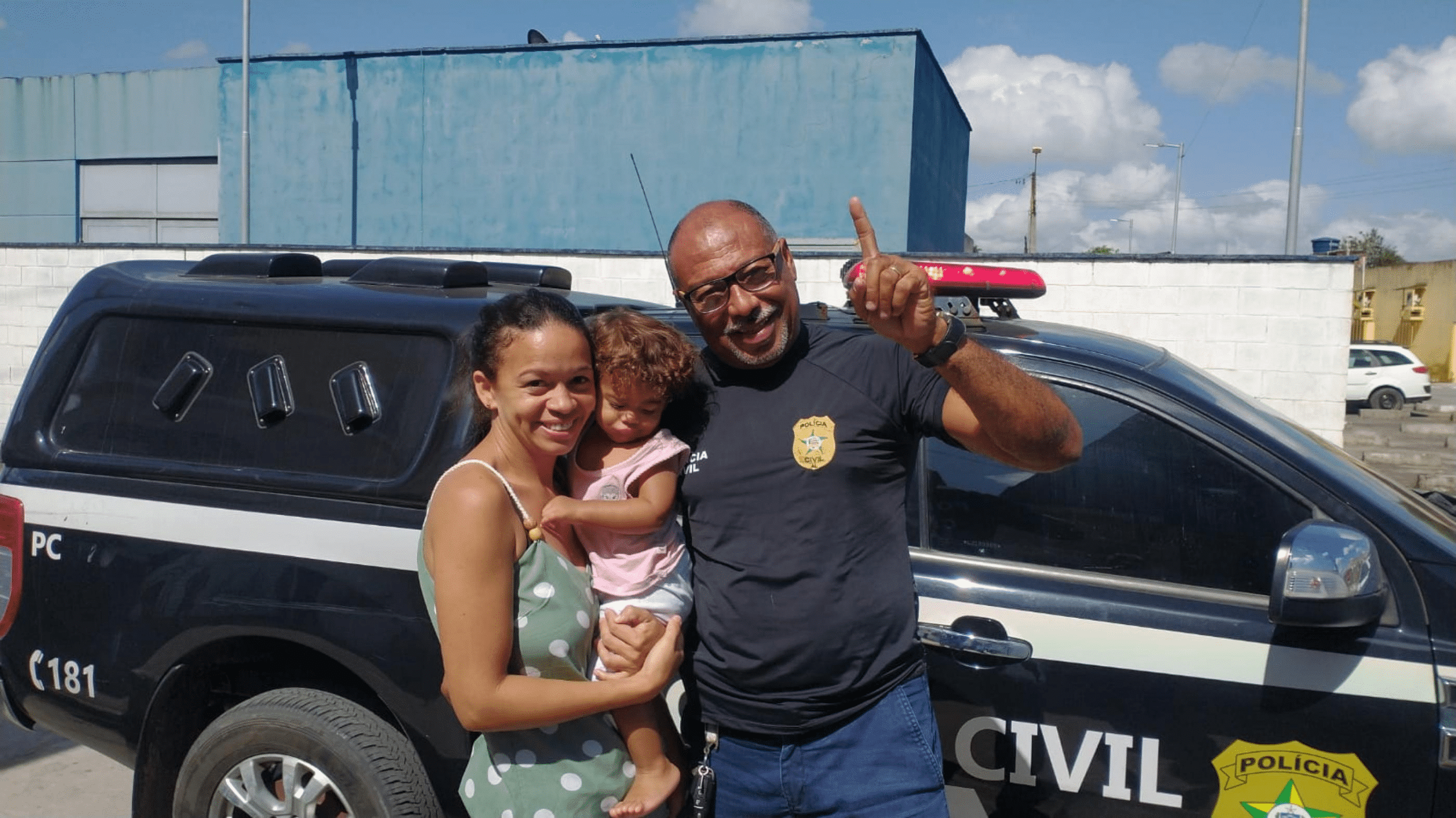 Policial civil salva bebê que estava engasgado em Matriz de Camaragibe-AL