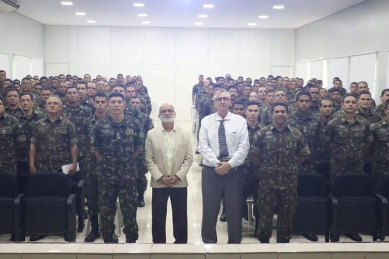 Descobrindo a Escola de Sargentos: Militares de Teresina se Preparam para o Futuro