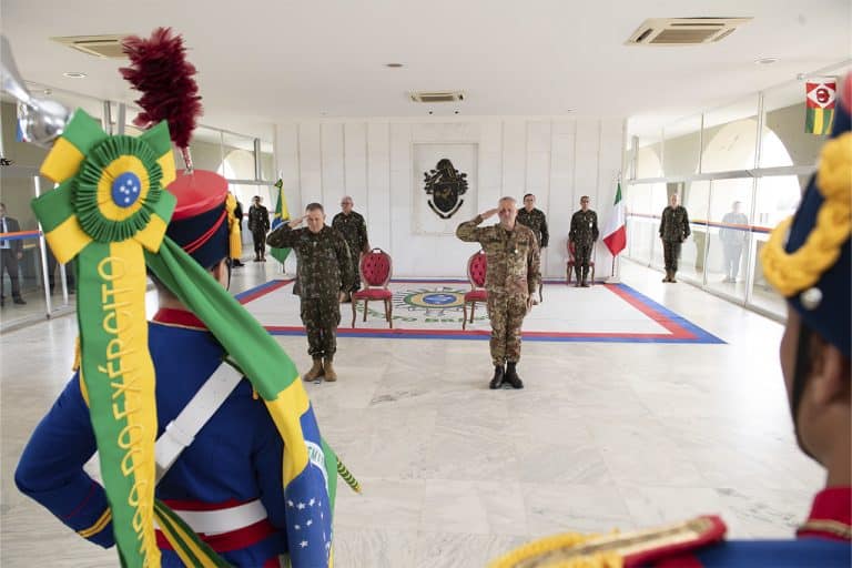 Brasil e Itália: Laços Fortalecidos pela Diplomacia Militar