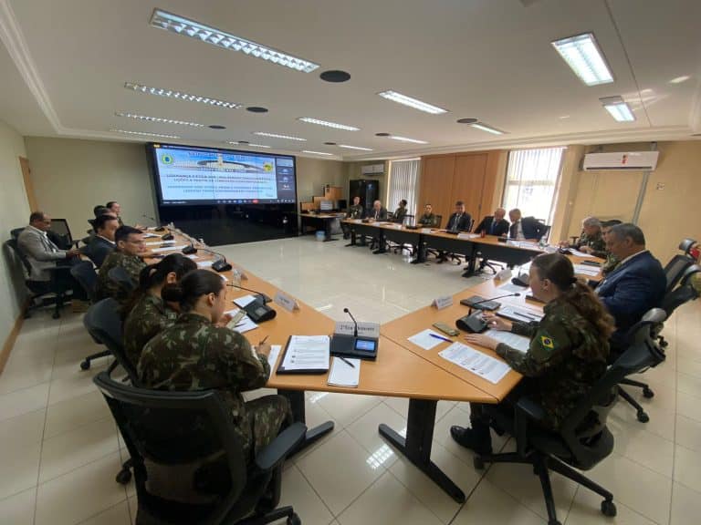 Liderança e Ética em Conflitos Atuais: Reflexões Estratégicas
