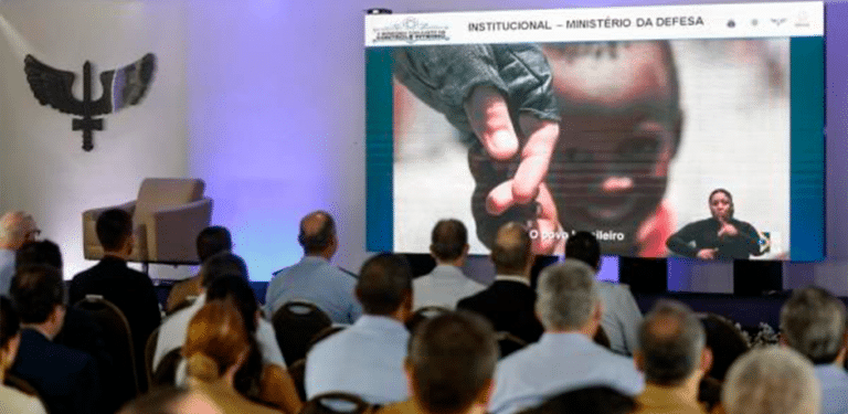 Promovendo a Transparência: O Simpósio de Controle Interno do Ministério da Defesa