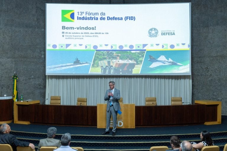 Fortalecendo a Indústria de Defesa: Órgãos e Federações Discutem Normativas