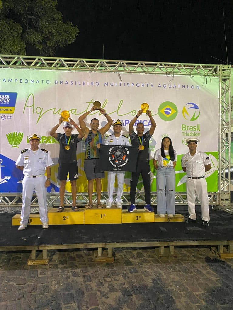 Marinha Brilha em Competições Esportivas na Bahia