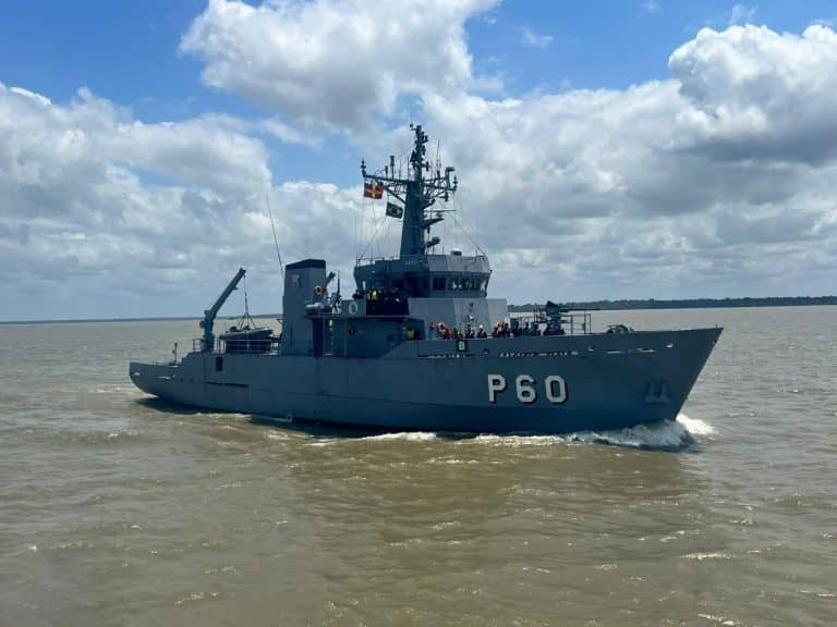Retorno Triunfante: Navio-Patrulha ‘Bracuí’ Reinicia Operações Após Adestramentos Intensivos