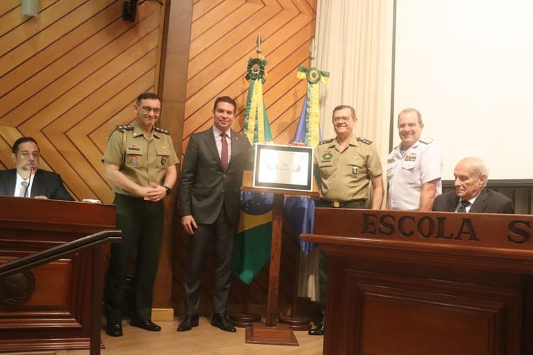 Primeira Turma do Curso Superior de Segurança e Defesa Cibernética da ESG Forma-se em Cerimônia Histórica