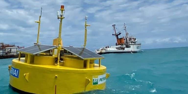 Inovação e Parceria no Mar: Lançamento de Boia Anemométrica pelo SSN-3 e SENAI-RN