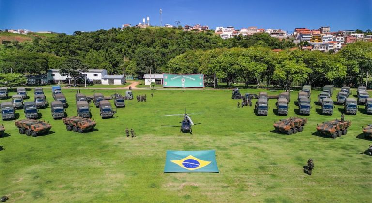 Operação Gavião Carcará: Exército Brasileiro se Prepara para Missão de Combate