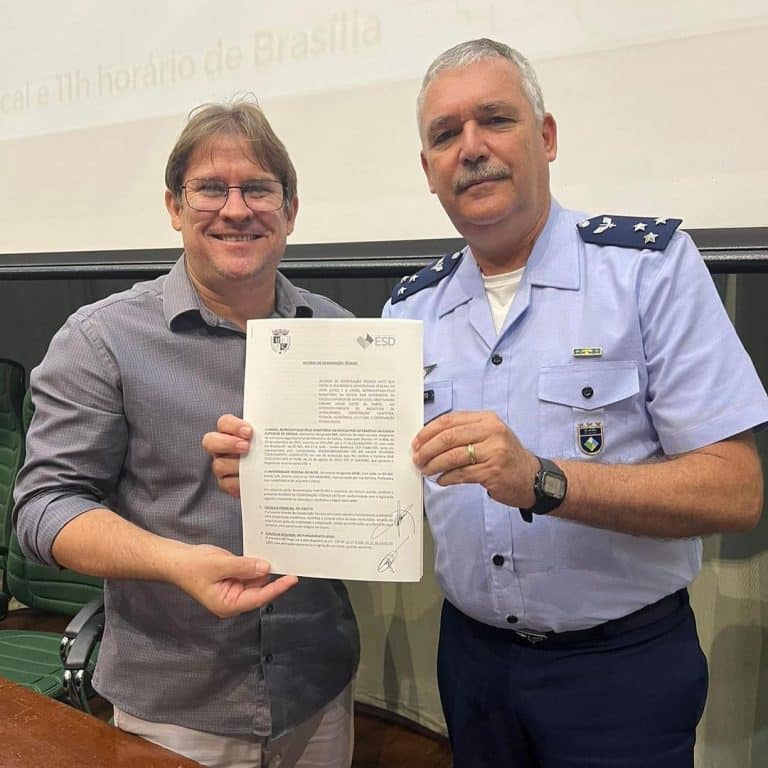 Escola Superior de Defesa e UFAC Firmam Acordo de Cooperação Técnica