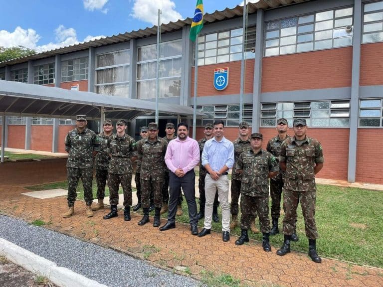 IACIT Amplia a Capacidade de Defesa do Brasil com Entrega de Equipamentos de Contramedida Eletrônica SCE-0100