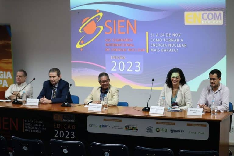 Desafio da Comunicação na Energia Nuclear: Encontro de Especialistas Busca Estratégias para Ampliar Adoção no Brasil