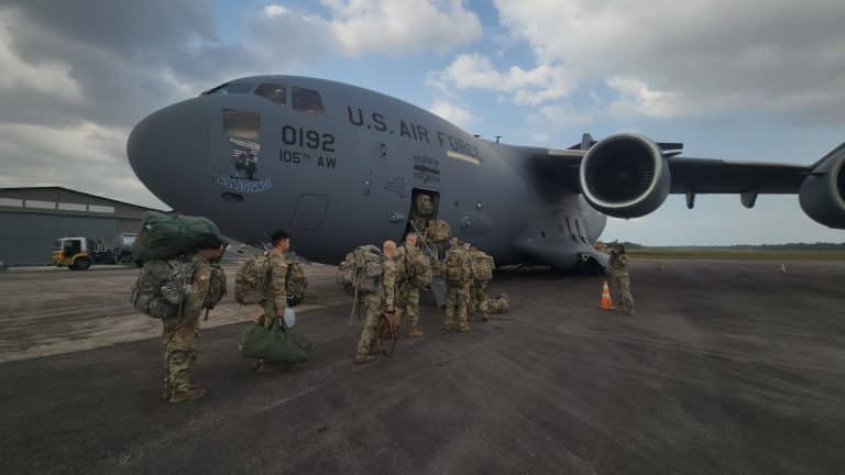 Tropa Militar Norte-Americana Desembarca na Amazônia para Exercício Conjunto
