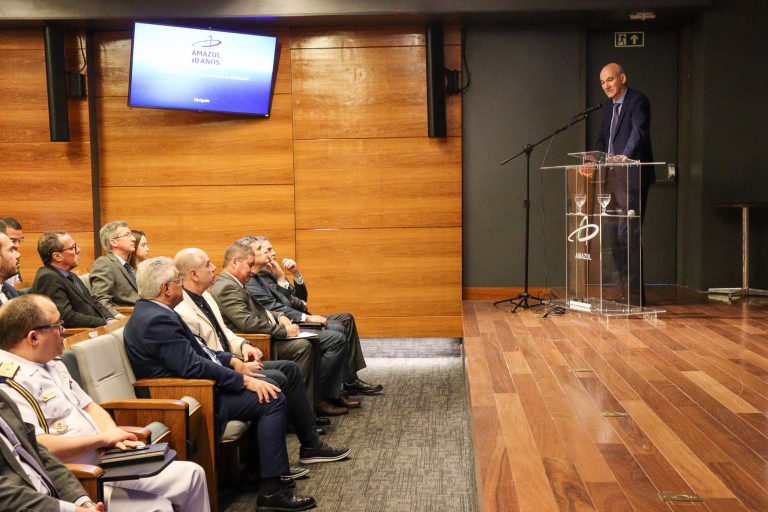 Ministro-Chefe do GSI Visita Sede da AMAZUL e Reconhece Seu Papel no Programa Nuclear Brasileiro