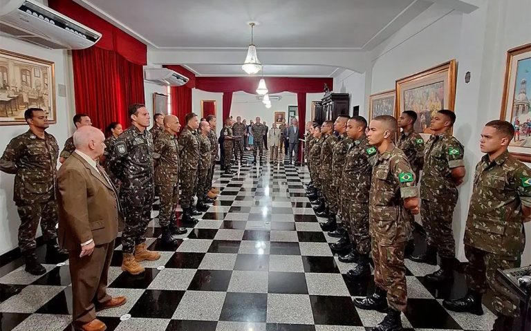 Celebração dos 142 Anos da Biblioteca do Exército: Um Marco de Tradição e Cultura Militar