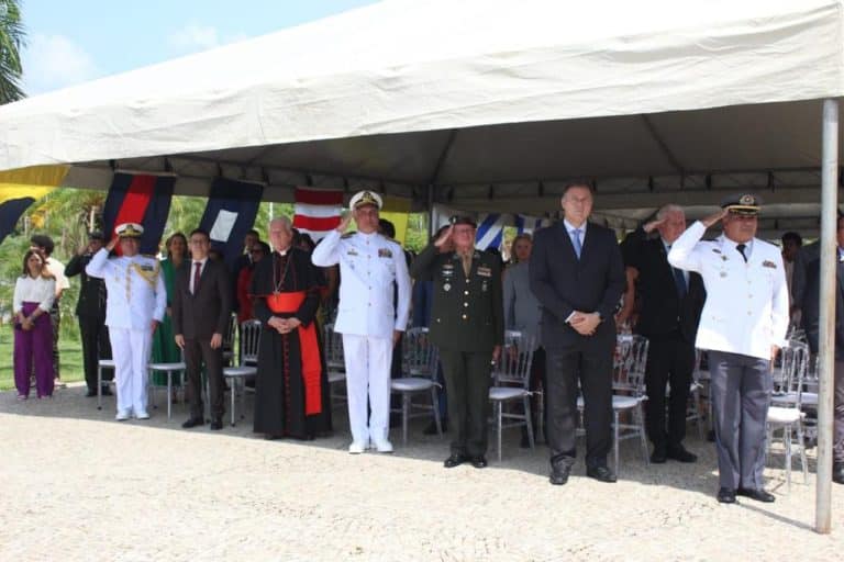 Forças Armadas Unidas na Amazônia: Exército e Marinha Celebram o Dia do Marinheiro