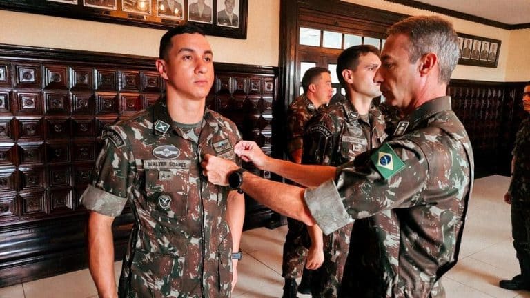Celebração e Reconhecimento no 14º Batalhão Logístico em Recife