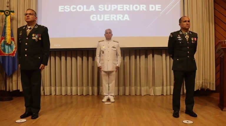 Transmissão do Cargo de Subcomandante da Escola Superior de Guerra Marca Nova Fase da Instituição