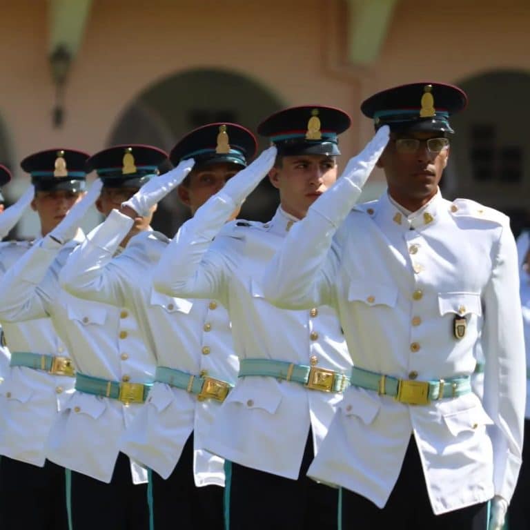 Conclusão do Primeiro Ano na EsPCEx: Uma Jornada Rumo à Excelência Militar