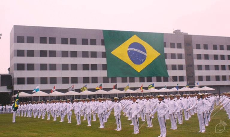 Novos Oficiais da Marinha do Brasil: 192 Guardas-Marinha Ingressam na Elite Naval