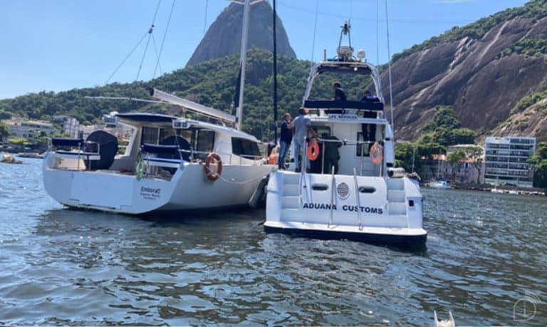 Marinha e Receita Federal Realizam Operação Conjunta na Baía de Guanabara