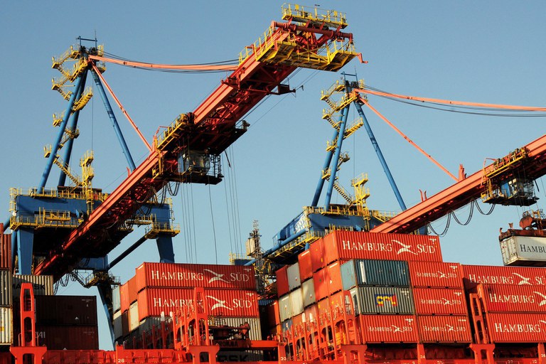 Investimentos Bilionários Impulsionam Transporte em Portos, Aeroportos e Hidrovias do Brasil