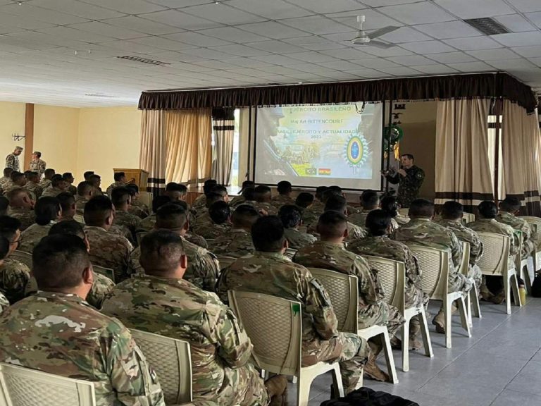Fortalecimento das Relações Militares: Oficiais Brasileiros Impulsionam Parcerias Educacionais com Exército Boliviano