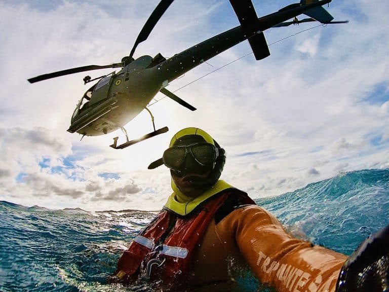 Grupo de Busca e Salvamento Aeronaval Realiza Exercício de Resgate no Mar