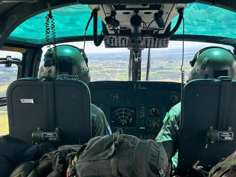 Aviação do Exército Brasileiro e Força Aérea Brasileira: Colaboração nas Buscas de Aeronave Desaparecida