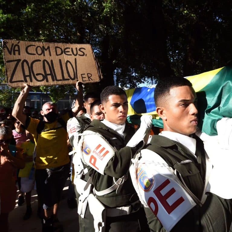 Homenagem Solene: 1º Batalhão de Polícia do Exército Presta Último Adeus a Zagallo